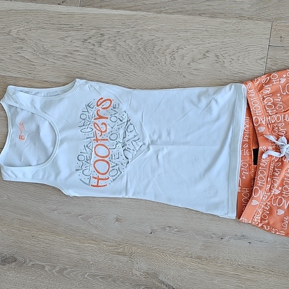 NWOT Hooters Pajama Set - Picture 2 of 7